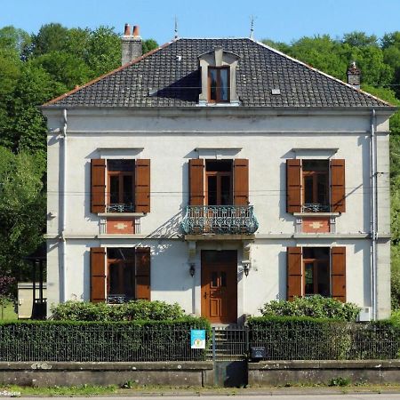 Bed and Breakfast Au Fil Du Temps Fougerolles-Saint-Valbert Exterior foto