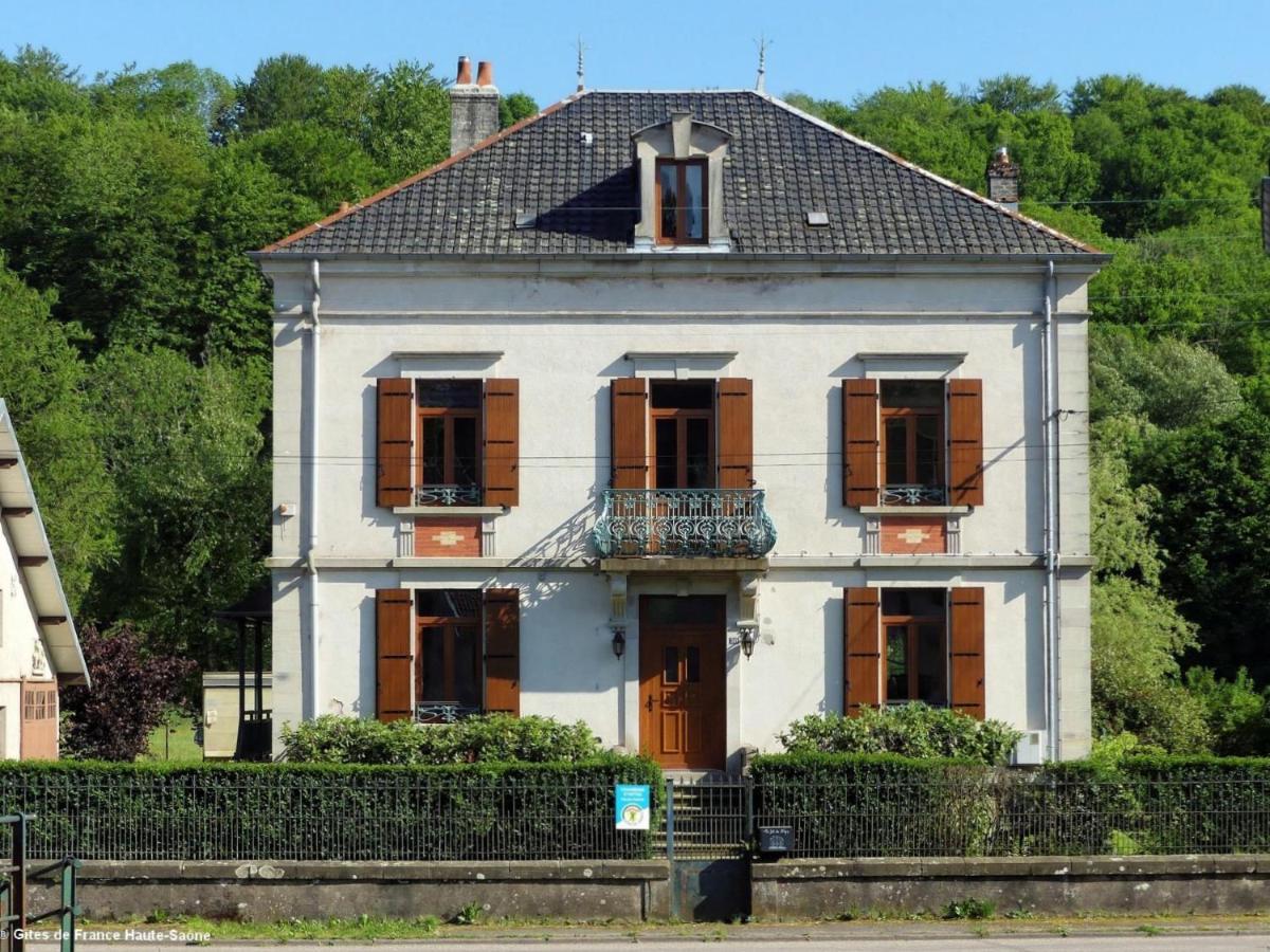 Bed and Breakfast Au Fil Du Temps Fougerolles-Saint-Valbert Exterior foto