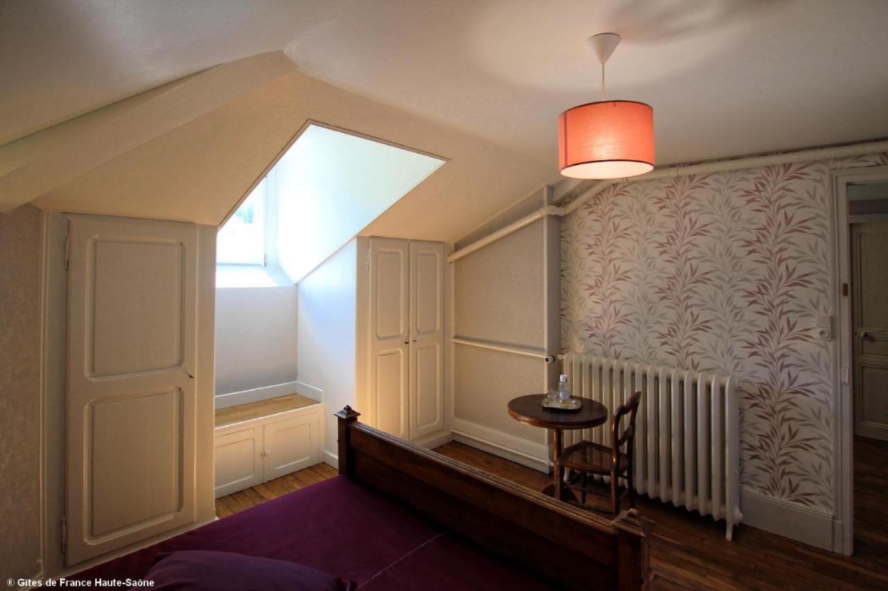 Bed and Breakfast Au Fil Du Temps Fougerolles-Saint-Valbert Exterior foto
