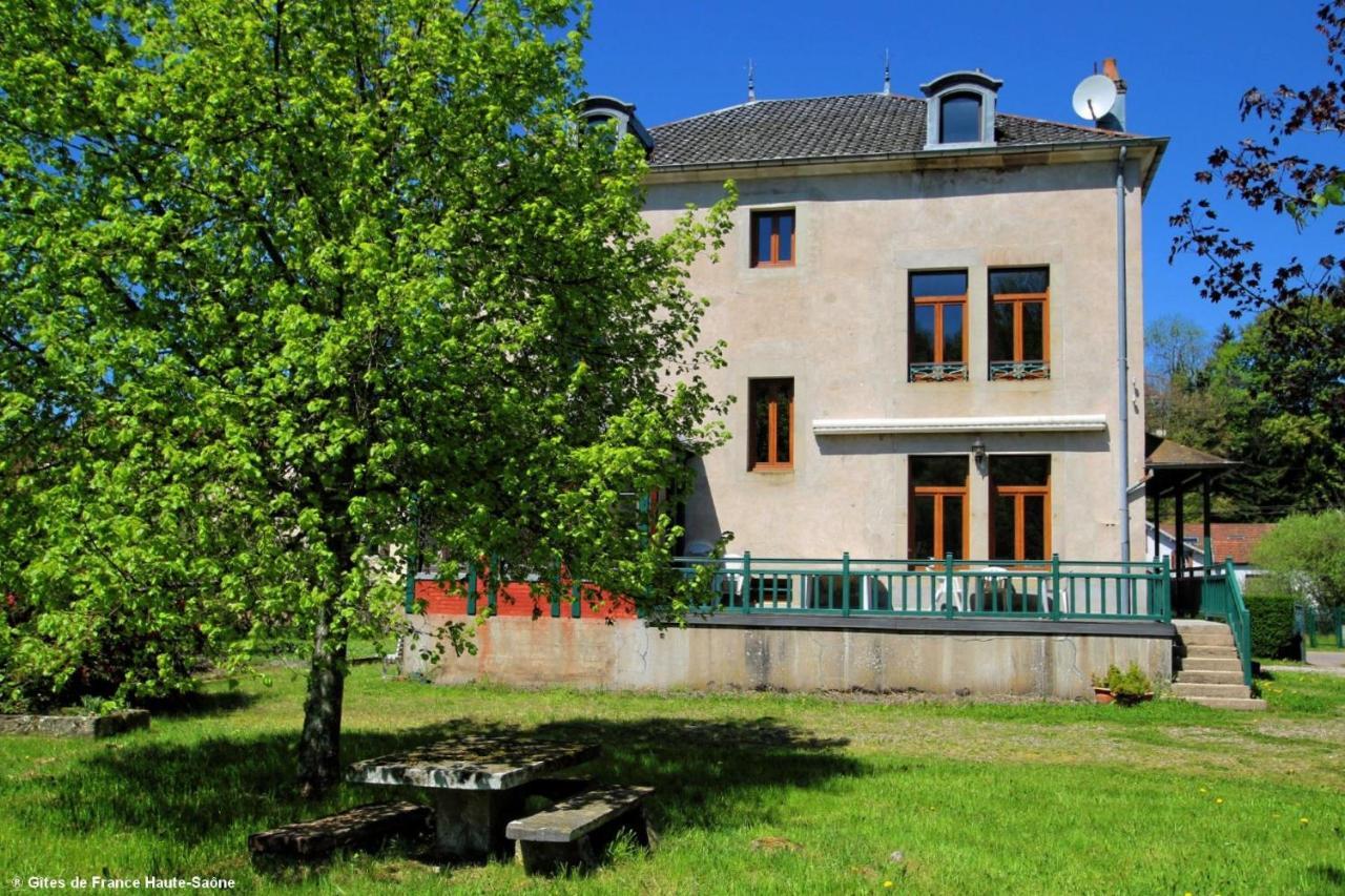 Bed and Breakfast Au Fil Du Temps Fougerolles-Saint-Valbert Exterior foto