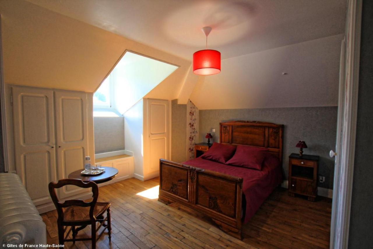 Bed and Breakfast Au Fil Du Temps Fougerolles-Saint-Valbert Exterior foto