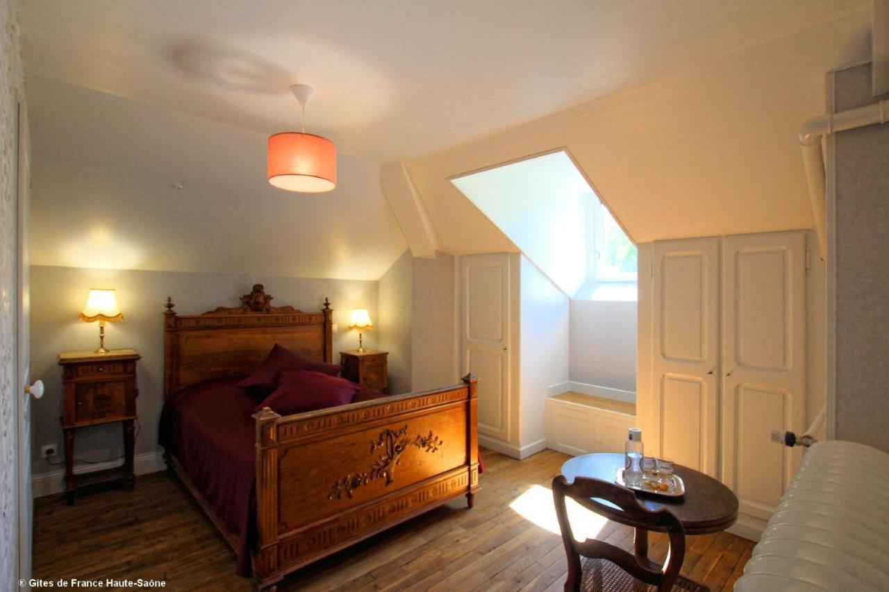 Bed and Breakfast Au Fil Du Temps Fougerolles-Saint-Valbert Exterior foto
