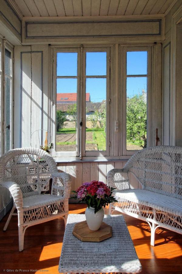Bed and Breakfast Au Fil Du Temps Fougerolles-Saint-Valbert Exterior foto