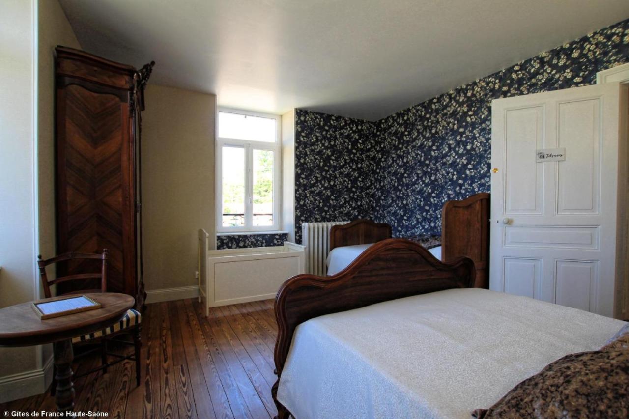 Bed and Breakfast Au Fil Du Temps Fougerolles-Saint-Valbert Exterior foto